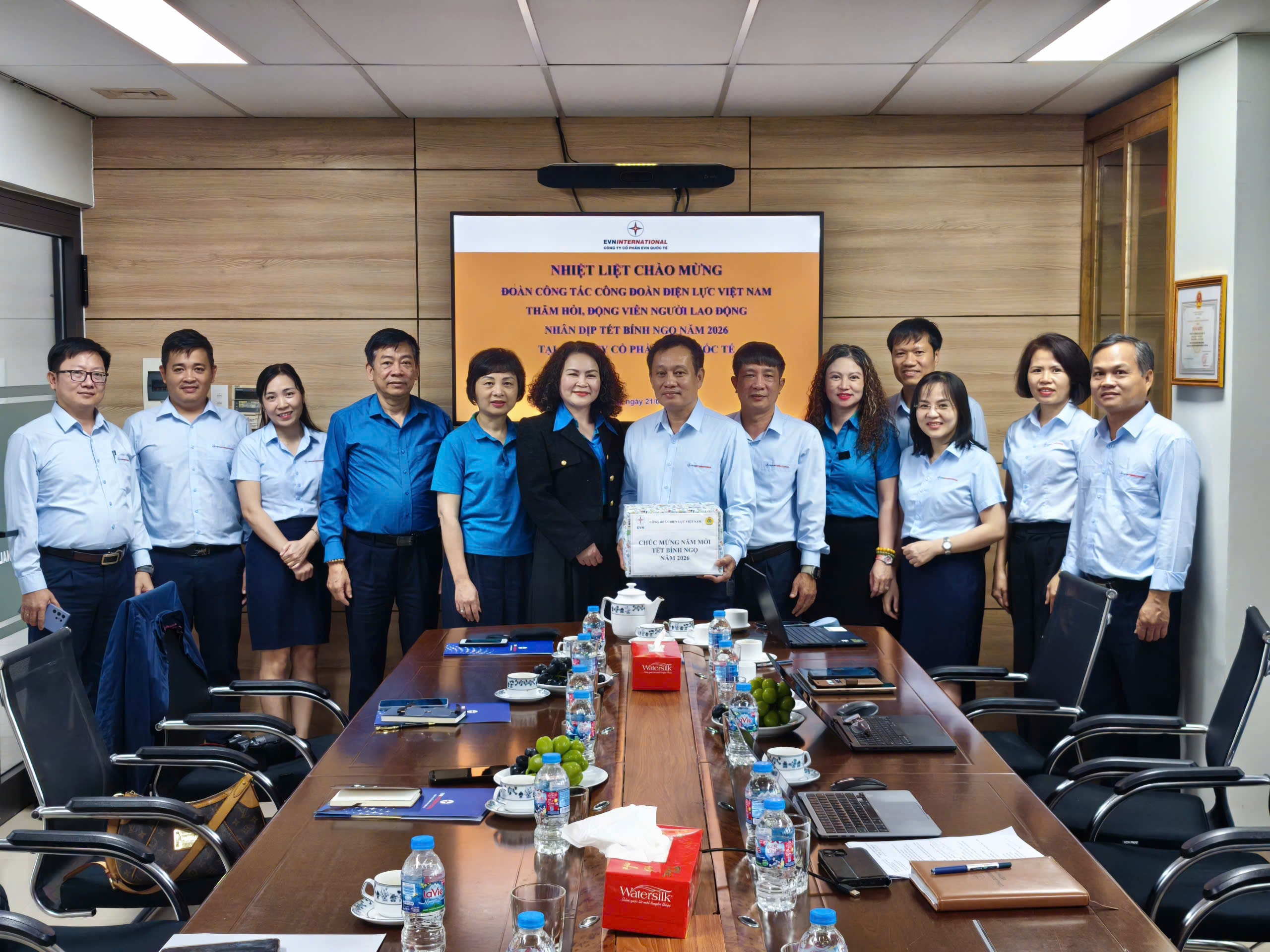 Công đoàn Điện lực Việt Nam chúc Tết và động viên người lao động EVNI nhân dịp Tết Bính Ngọ